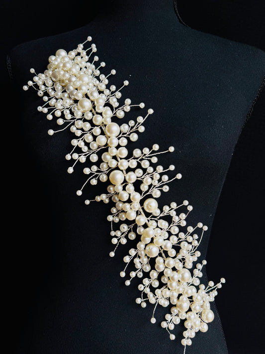 Luxurious Pearl Appliqué